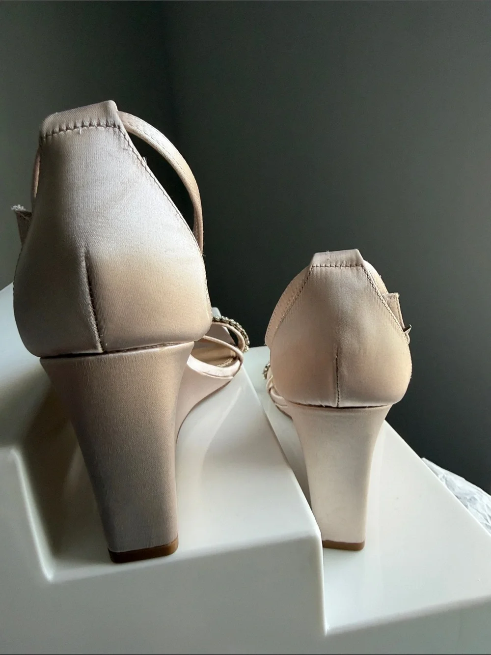 Jewel Badgley Mischka Blush Crystal Strap Wedge Sandals